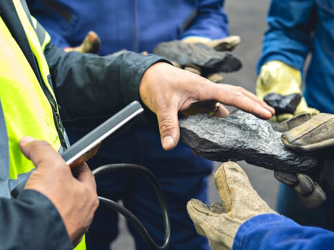 Imagen de referencia de mineros en Colombia. Foto: Getty Images.