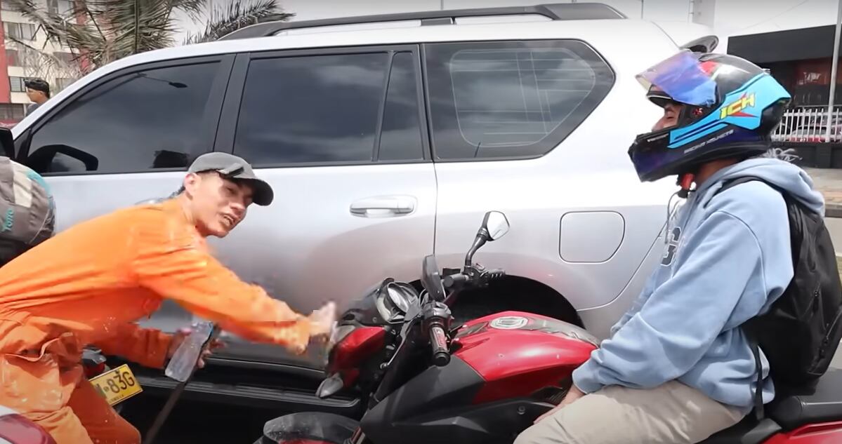 Video de El Cristian González sobre los limpiavidrios. Foto: Captura de Youtube.