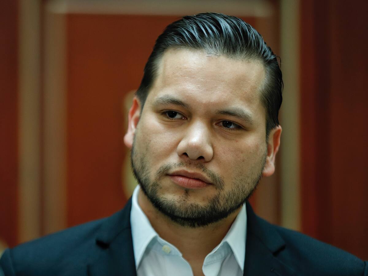 ¿Andrés Calle está tras billonarios contratos entregados en Urrá? Estos serían sus nexos