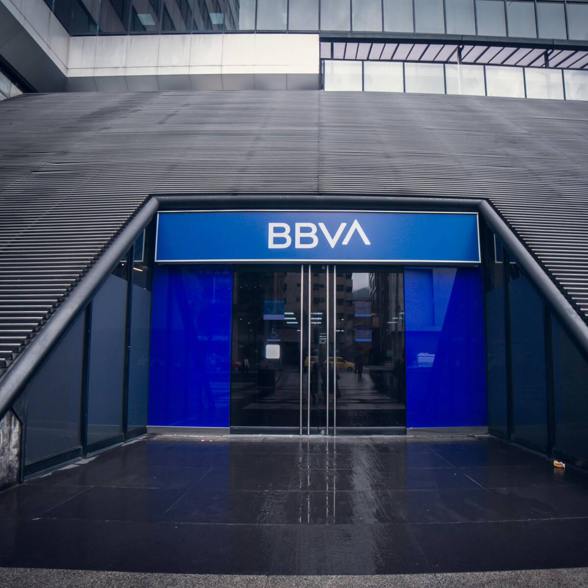 BBVA se une a la campaña de Vamos Pa’lante con una donación de $90 millones