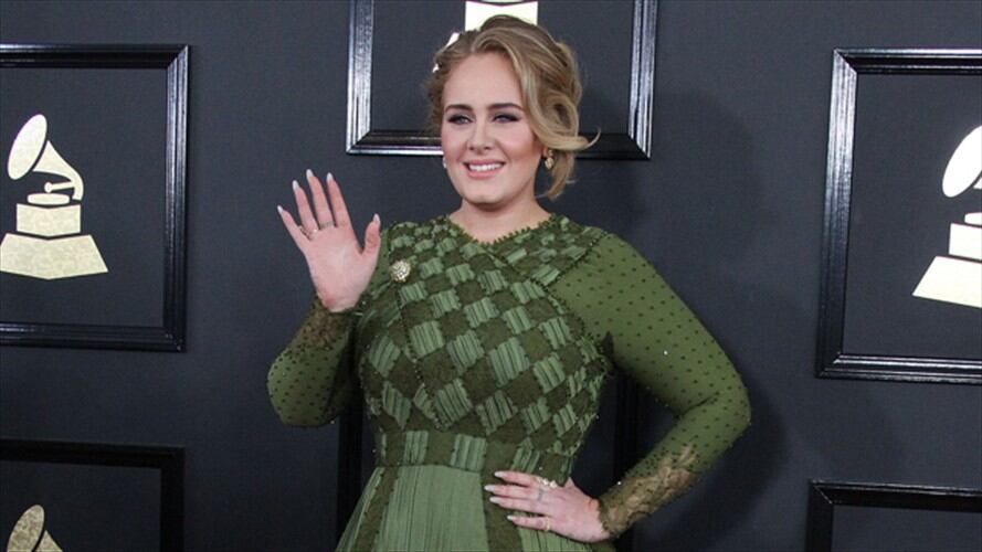 La segunda profesión de Adele: organizadora y oficiante de bodas. Foto: Bang Media