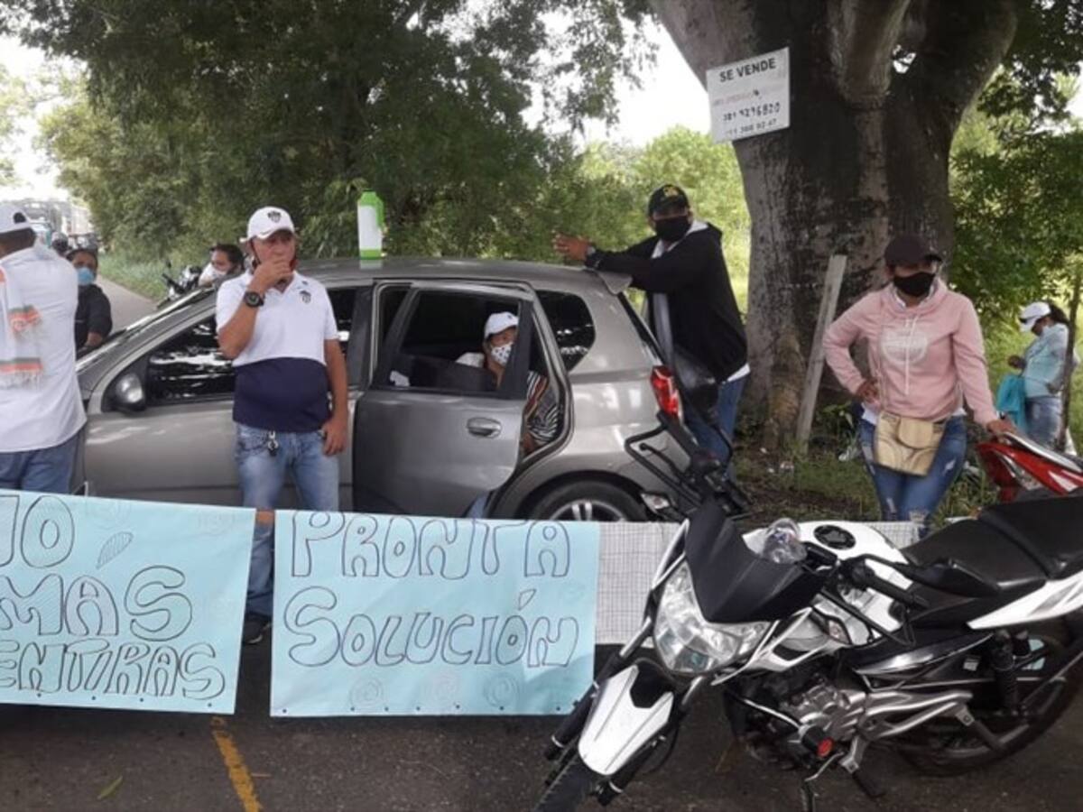 Extrabajadores del Sagrado Corazón de Jesús se tomaron la vía a Valencia (Córdoba)