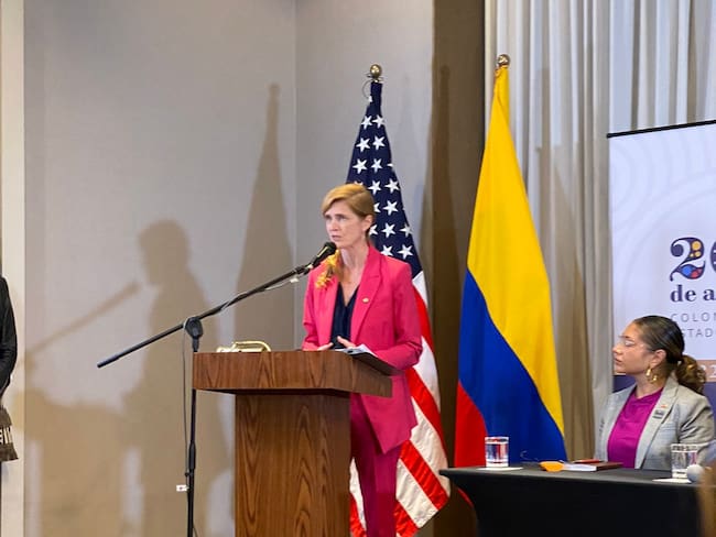 EE.UU. apoya negociaciones entre gobierno y oposición venezolana: Samantha Power