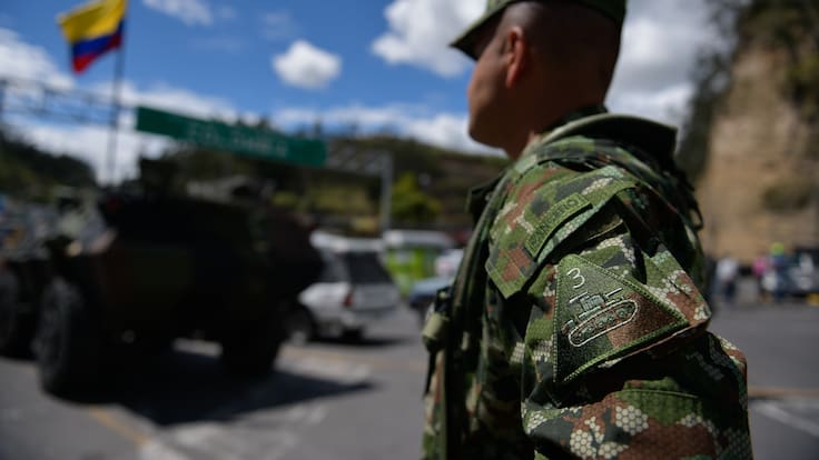 Militante del Ejército Nacional de Colombia (Foto vía Getty Images)