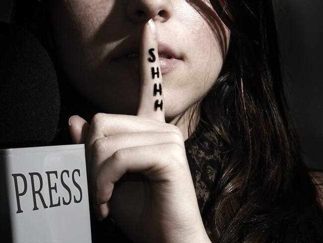 El ejercicio del periodismo se estaría limitando por cuenta de un artículo que está incluido en el proyecto de ley que busca aumentar penas a corruptos. Foto: Colprensa