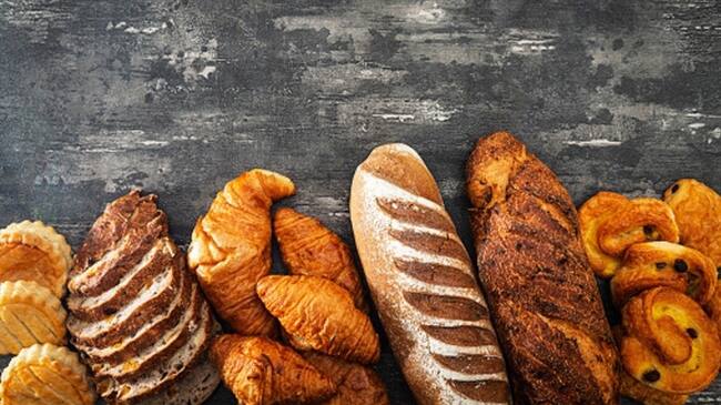 El establecimiento ofrecerá el tradicional pan de masa madre, tartines, tartas, waffles, entre otros platos típicos.. Foto: Getty Images