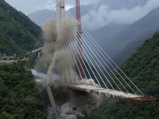 ¿Por qué empresa que construyó el puente Chirajara tiene a cargo una obra en Medellín?