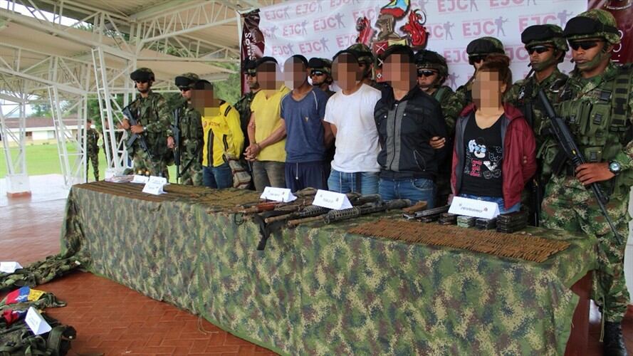 Fueron capturados otros cinco integrantes de las disidencias de la Farc y se logró la recuperación de un menor de edad. Foto: Ejército Nacional