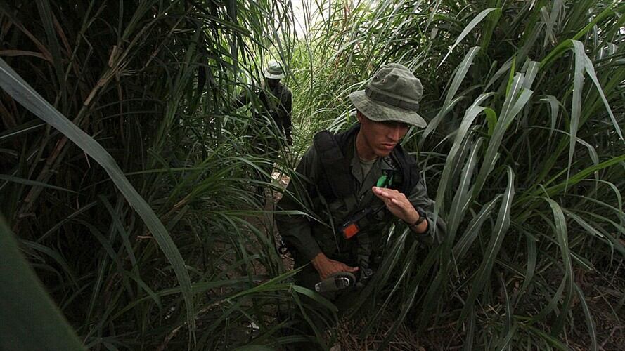 Miembros armados de la Guardia Nacional de Venezuela ingresaron a la isla Maipures 3 asignada a Colombia desde 1931. Foto: Getty Images