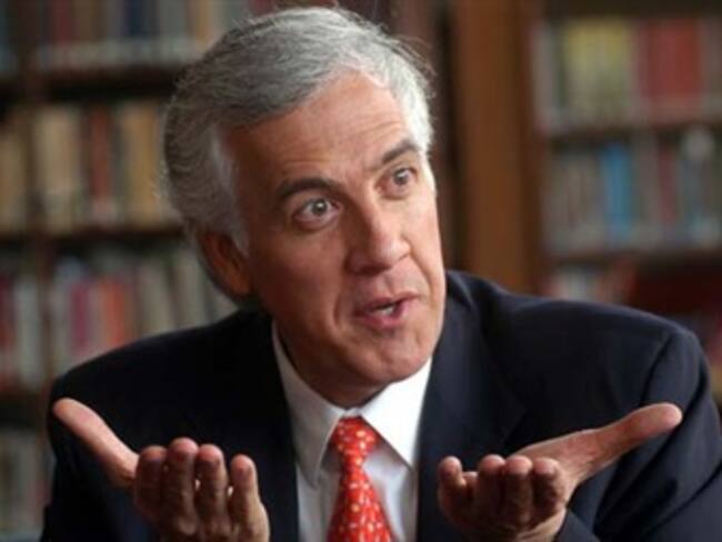 Samuel Moreno no fue gestor fiscal en Fase III de Transmilenio, dice abogado Bulla