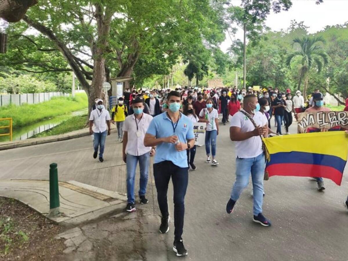 Estudiantes marcharon en paz en la ciudad de Montería