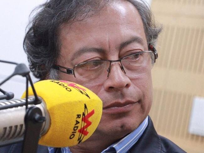 En mi convicción Uribe tiene nexos con el paramilitarismo: Petro