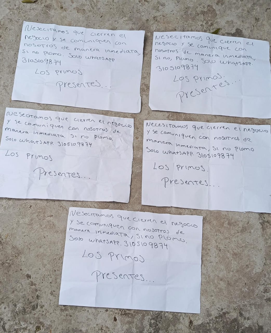 Panfletos entregados a los comerciantes. Foto: cortesía Policía del Magdalena.