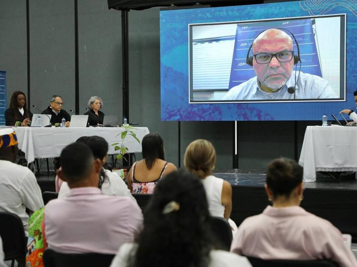 Cruce de opiniones entre víctimas sobre designación de Mancuso como gestor de paz