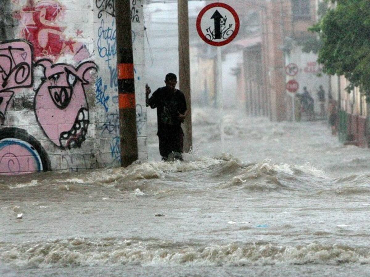 Una mujer murió luego de ser arrastrada por un arroyo