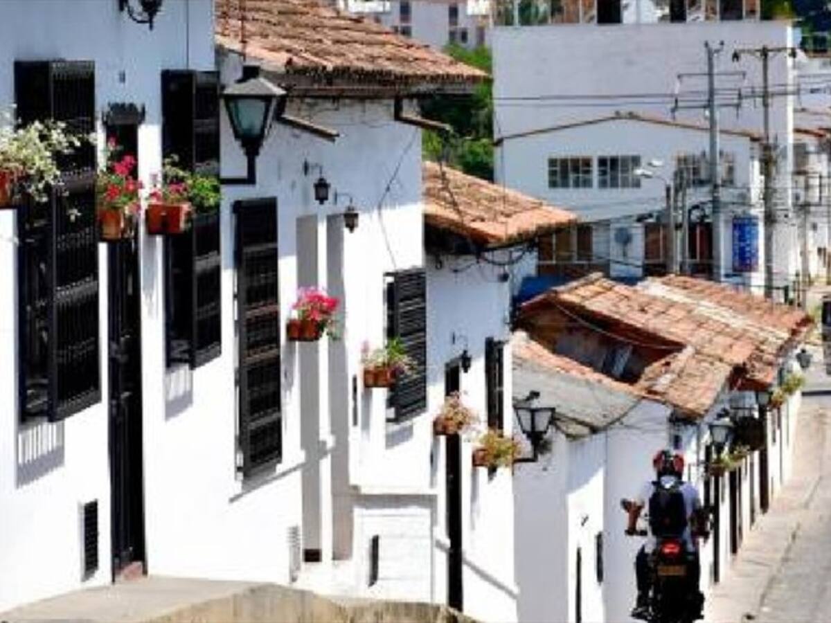 Protesta en Girón no terminó en desmanes pero sí hubo retenidos