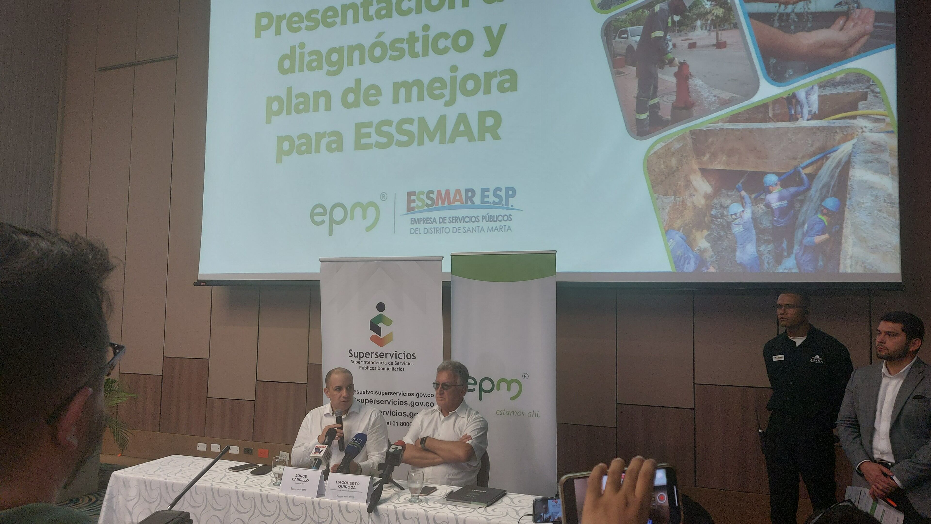 Anuncio del plan de mejoramiento de la ESSMAR. Foto: Gissell Campo W Radio