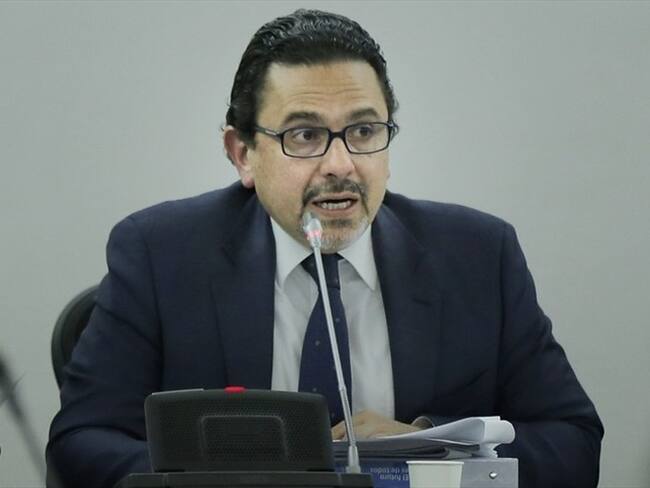 Incluso advirtió que si se aplicara la retroactividad se tendrían que tumbar casi todas las normas del “Fast Track”. Foto: Colprensa