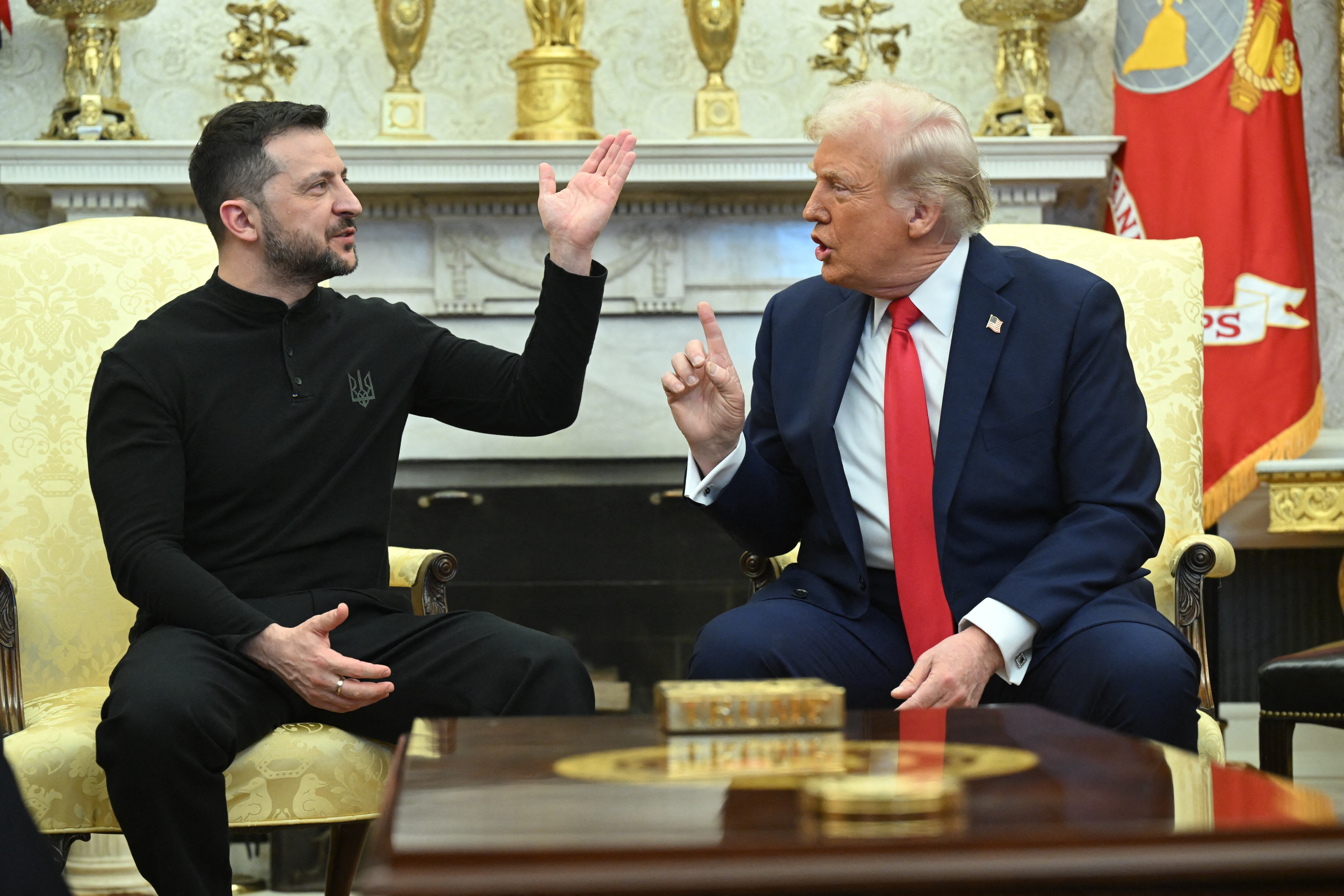 Donald Trump y Volodimir Zelensky. FOTO: SAUL LOEB/AFP via Getty Images