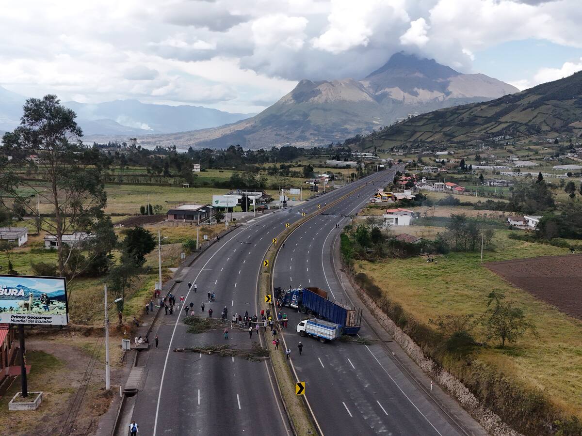 Gobierno de Ecuador alerta “actos terroristas” en medio de las protestas sociales