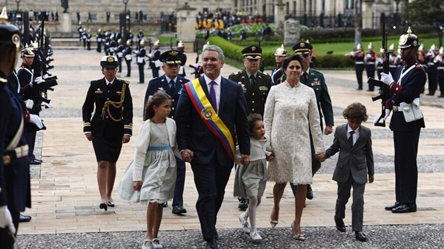La comunicación agrega que las aeronaves militares están a disposición para garantizar las máximas condiciones de seguridad física en el transporte del presidente. Foto: Colprensa