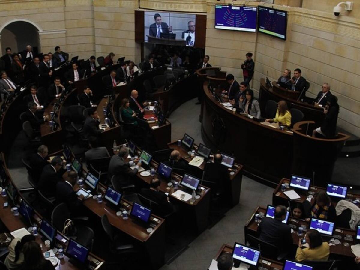 En reforma política intentarán ampliar periodos de presidente, congresistas y otros