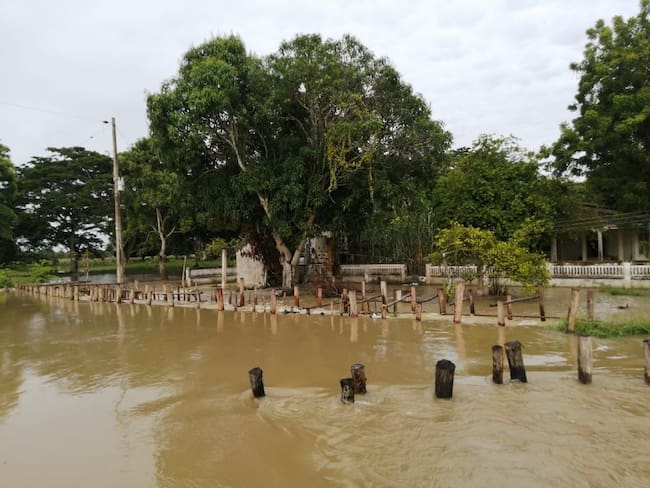 Obra de mitigación de riesgo de inundaciones quedó bajo agua en zona rural de Lorica