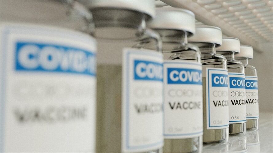 Gobierno reglamenta compra de vacunas por parte de empresas privadas. Foto: Getty Images