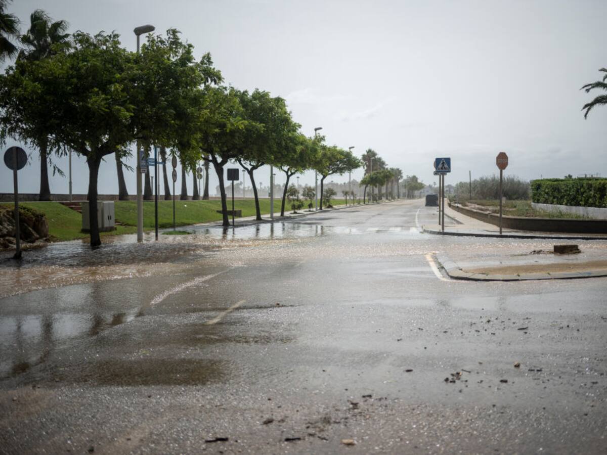 La previsión de lluvias torrenciales mantiene en alerta a buena parte de España