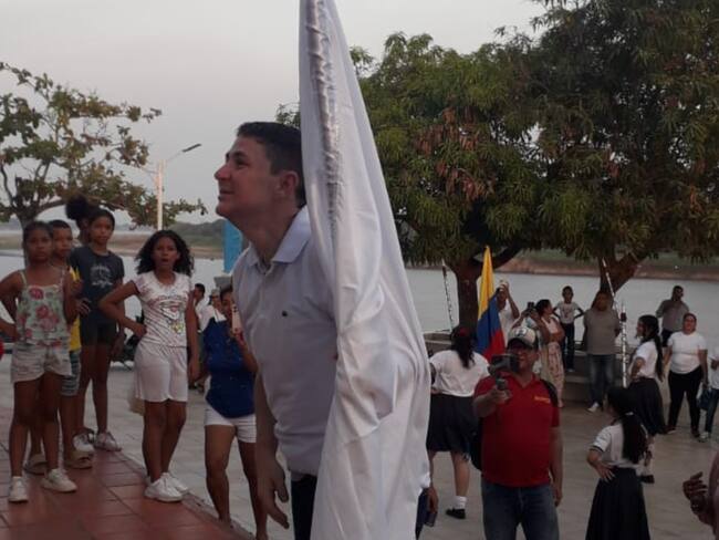 Foto: Juan Carlos Bayter al llegar a la Catedral La Candelaria / Sandra Aldana.