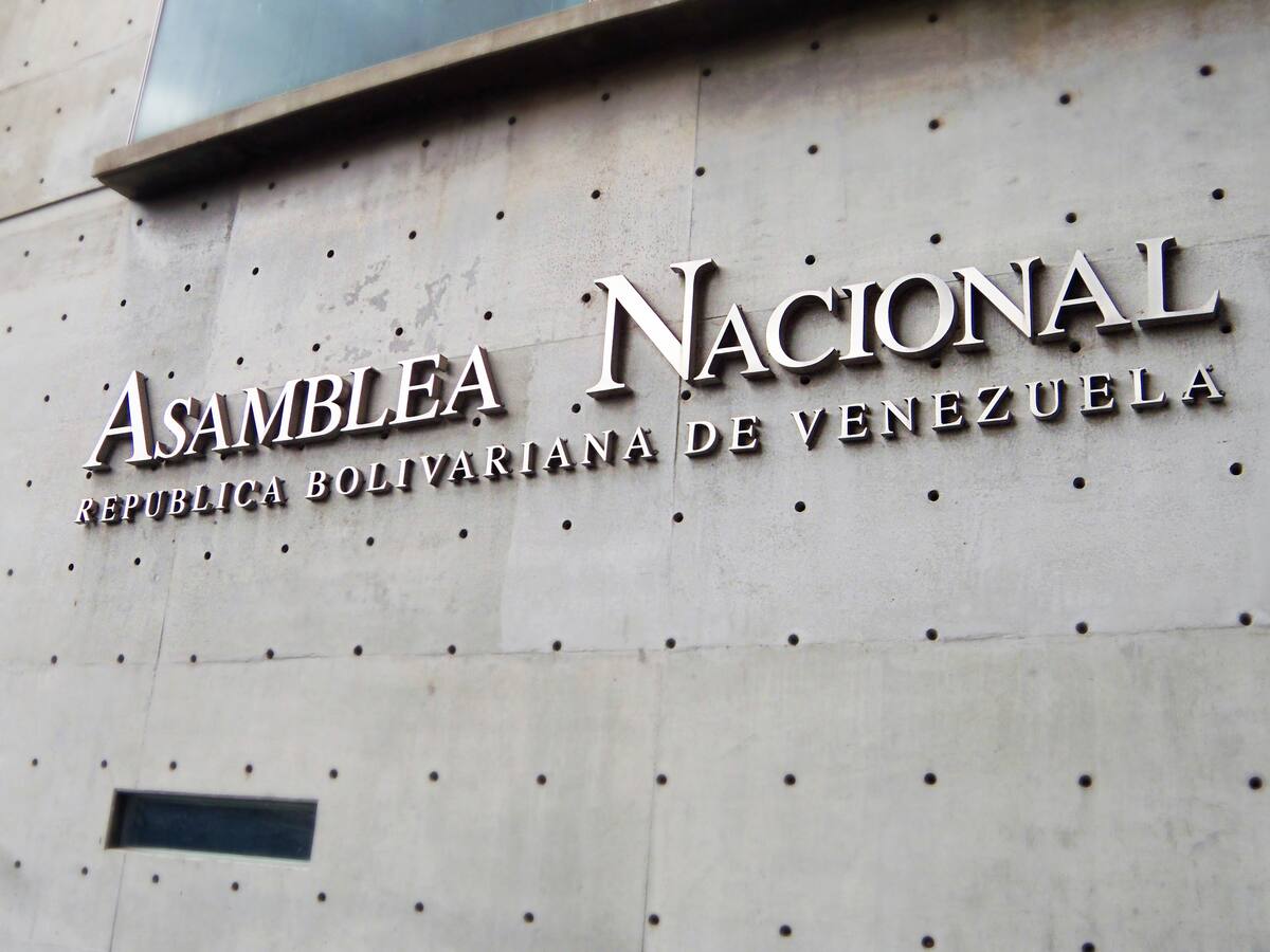 Venezuela solicitó alerta de interpol contra exdiputados: Asamblea Nacional responde