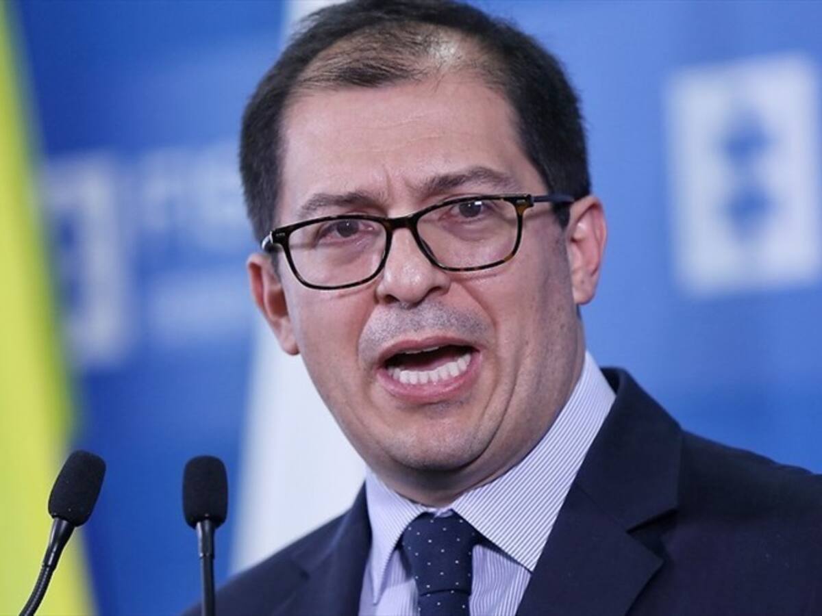 Ponencia de la Corte rechaza recusación contra el fiscal Barbosa en caso Uribe