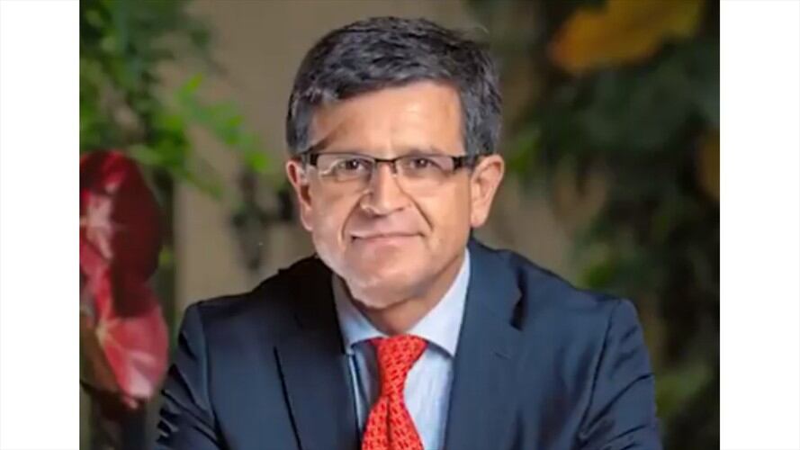 Hugo Acero se desempeñó como secretario de Seguridad de Bogotá durante el primer gobierno de Enrique Peñalosa y es sociólogo de la Universidad Nacional. Foto: @ClaudiaLopez en Twitter