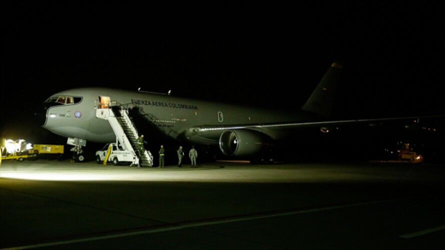 El Gobierno de Colombia también traslada a tres mexicanos y cinco españoles . Foto: Colprensa