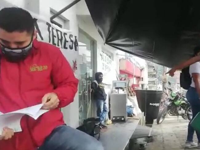 Los campesinos se tomaron de manera pacífica las instalaciones de la Alcaldía Municipal . Foto: Cortesía