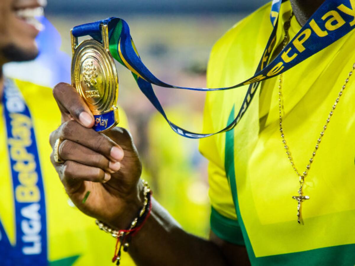 Recuperaron medalla que le robaron a Carlos Henao, jugador del Atlético Bucaramanga