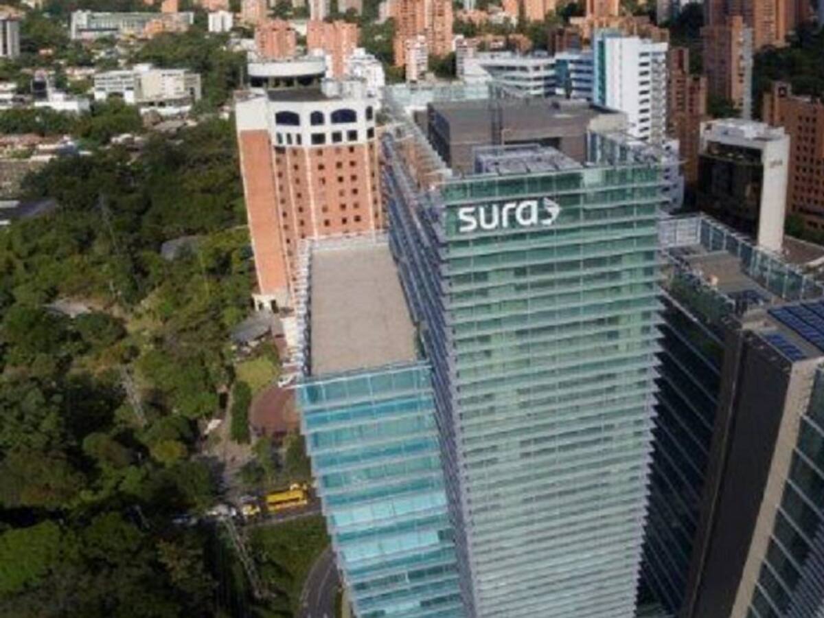 Inhabilitan a dos miembros de junta de Sura para votar en Opa por Nutresa