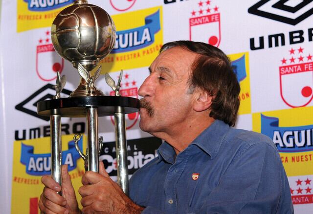 CARLOS ALBERTO PANDOLFI, CAMPEON CON SANTA FE EN 1975. Colprensa