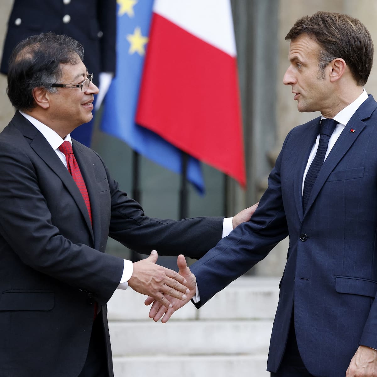 Francia promoverá una mesa de donantes para financiar la reforma agraria de Colombia