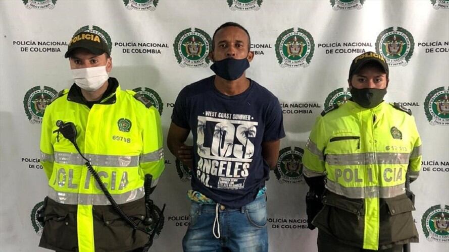 Una fiscal de la Seccional Bogotá imputó a Darwin David Mena González el delito de feminicidio agravado. El cargo no fue aceptado.. Foto: Cortesía Policía