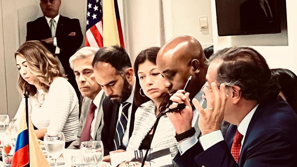 Petro insiste en combinar modelos de producción agrícola para acabar el hambre