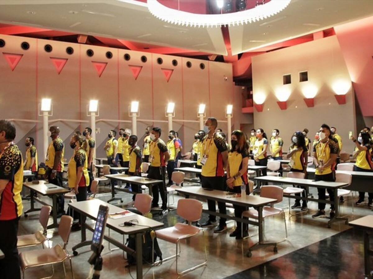 Delegación colombiana conmemoró el 20 de julio en la Villa Olímpica de Tokio