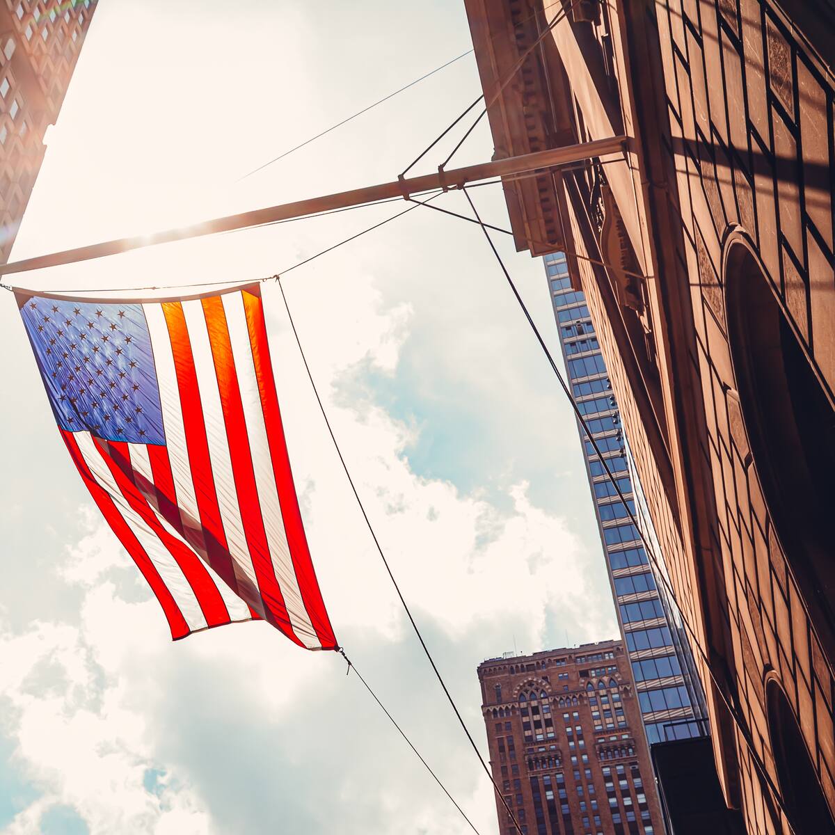 Relanzan ImmigrateUSA.com con una plataforma gratuita para hacer preguntas en vivo