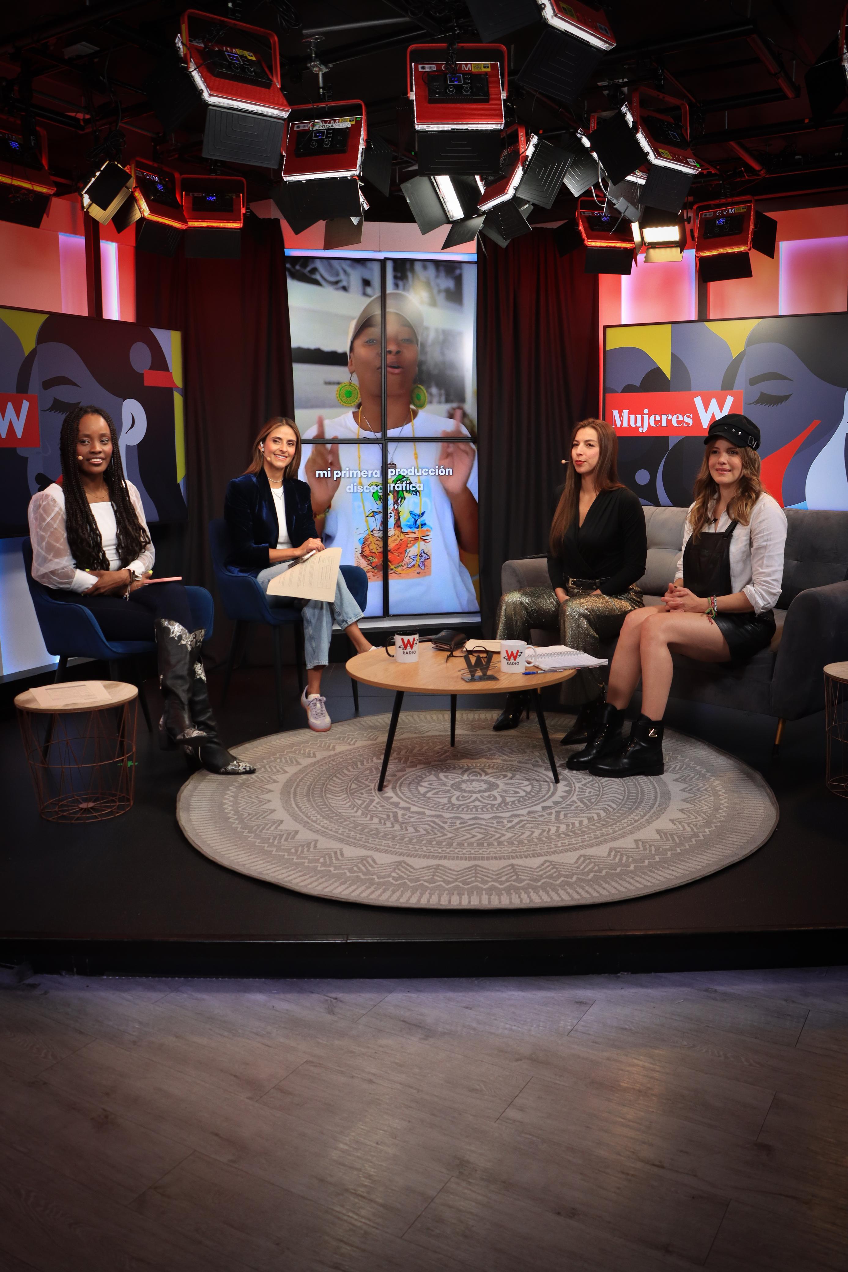 Nidia Góngora en Mujeres W