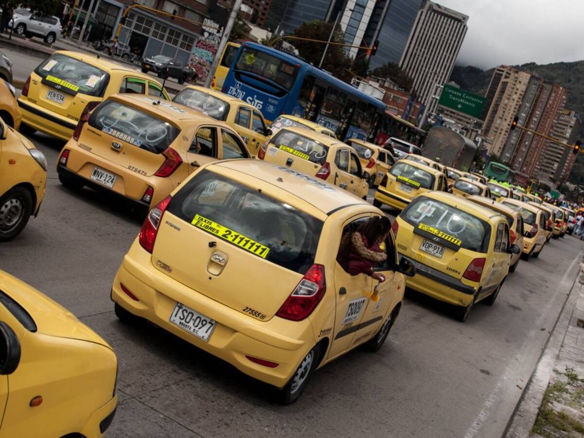 Taxis anuncian paro por terminación del acuerdo de transporte en Bogotá - Soacha