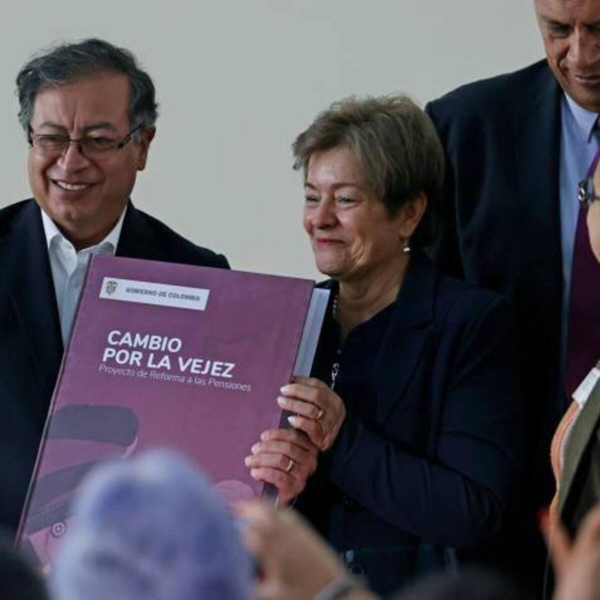 Denuncian ‘mico’ en reforma pensional: pensiones desde $3.260.000 pagarían impuestos