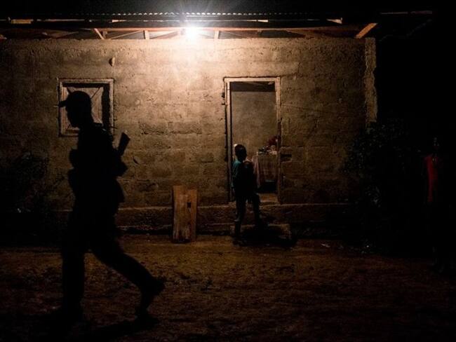 Un integrante de las comunidades indígenas resultó herido en medio de combates entre grupos armados ilegales. Foto: Getty Images