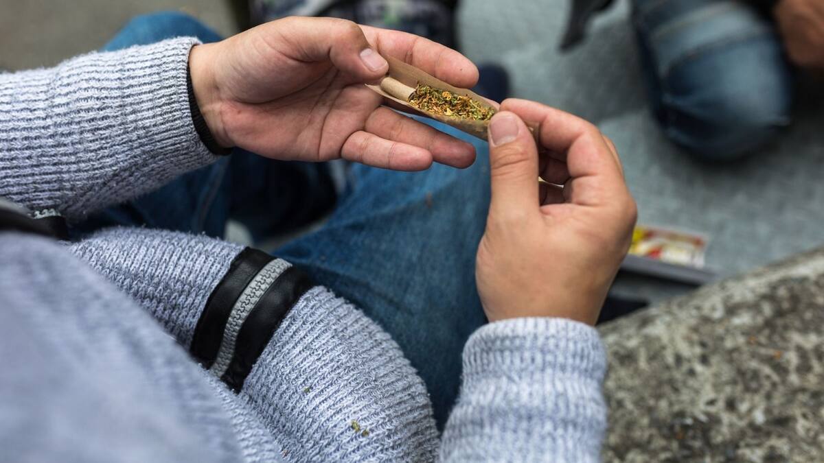Cali limita consumo de drogas cerca de los colegios