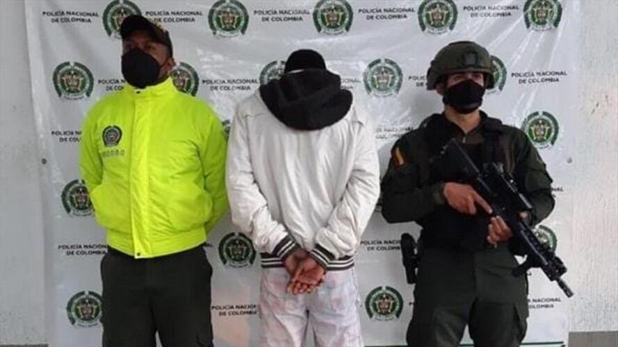 El menor de 17 años de edad, era solicitado por el delito de homicidio agravado y porte ilegal de armas de fuego. Foto: Policía Nacional