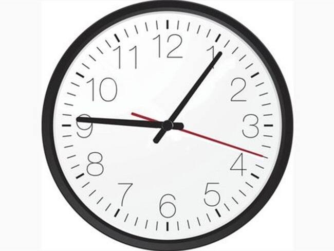 Ni a las 9 ni a las 9.05: el trabajo arranca seis minutos después de las 9. Y hay una razón.... Foto: BBC Mundo